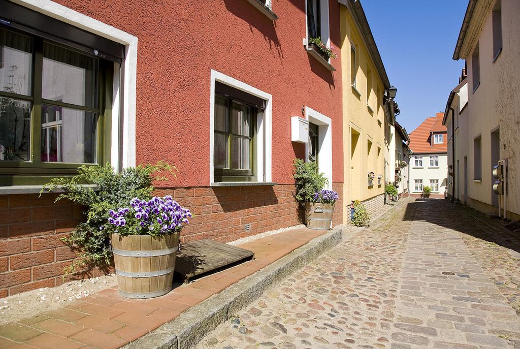 Uferpromenade Appartement Waren  Buitenkant foto